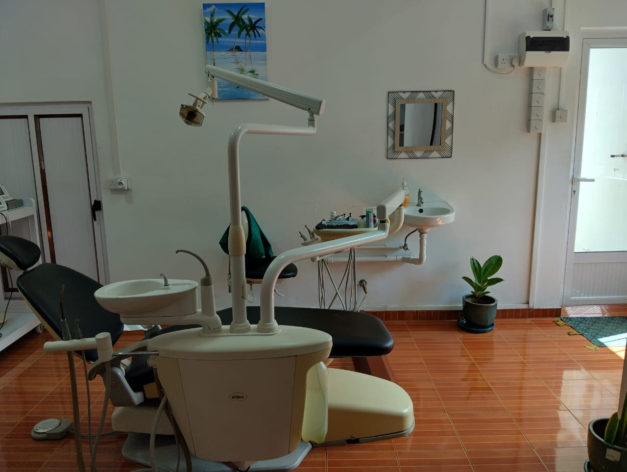 Daby dental — Dentists