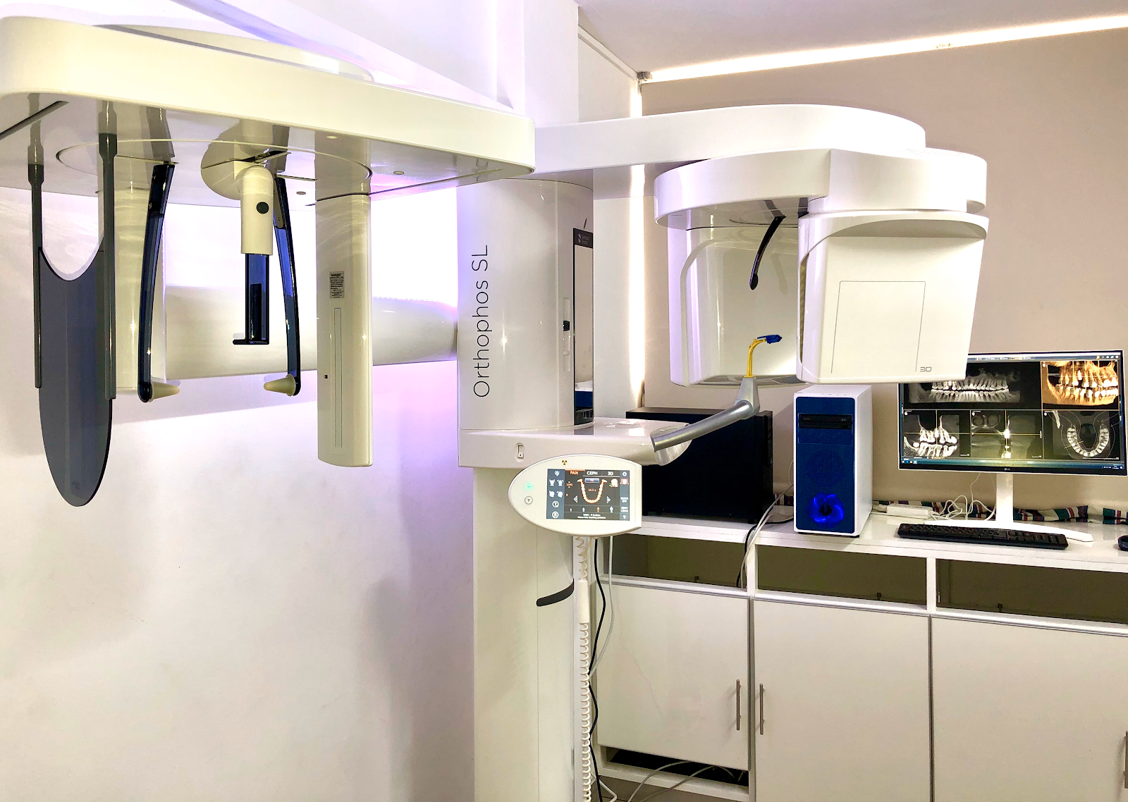 St Jean Dental Care - centre for digital dentistry and advanced dental implants - open 7 days.