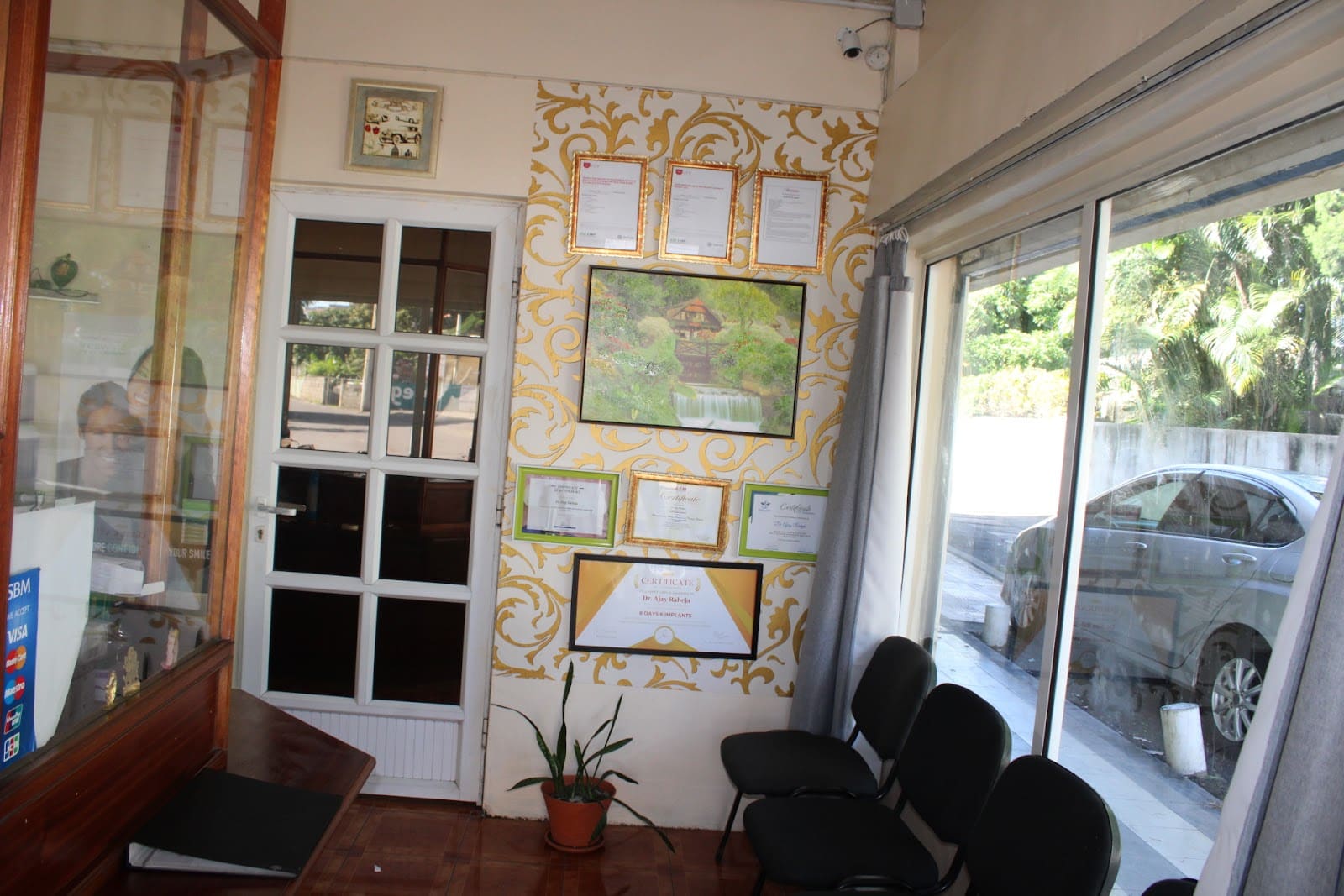Dr. Ajay Raheja ( Family Dental Care)