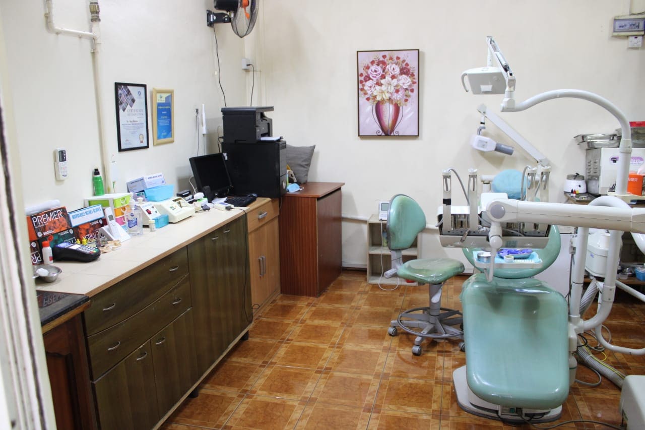 Dr. Ajay Raheja ( Family Dental Care)