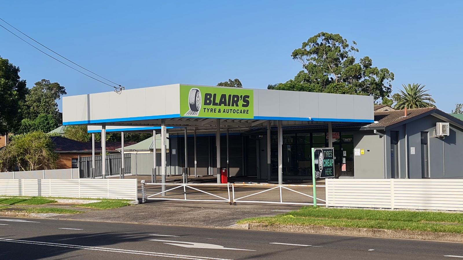 Blair's Tyres — Motorcycle Mechanics