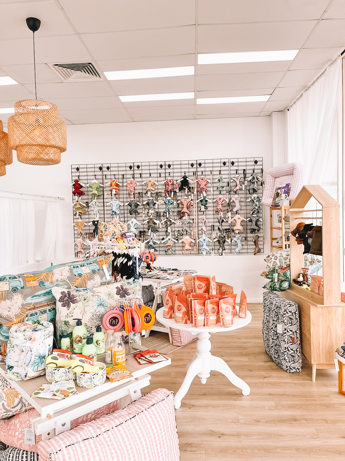 Furry 'n' Fabulous Pet Boutique