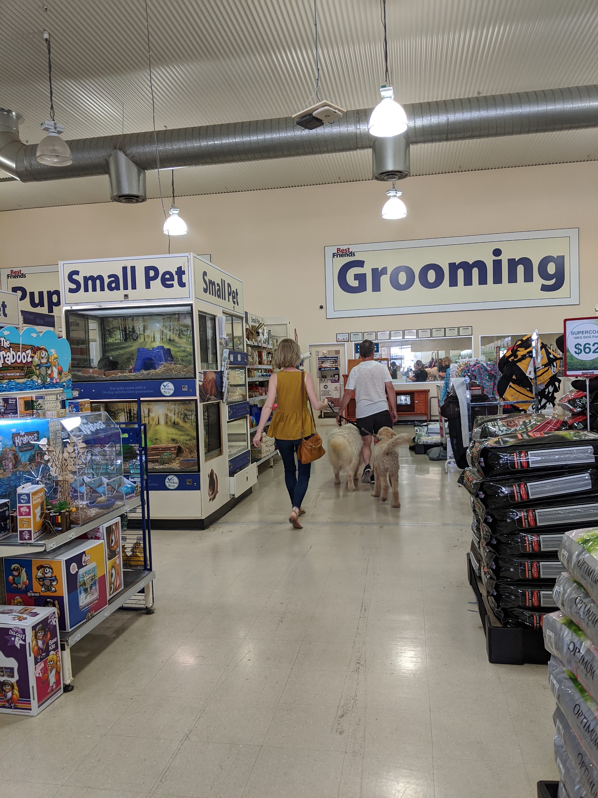 PetO Fyshwick — Pet Groomers