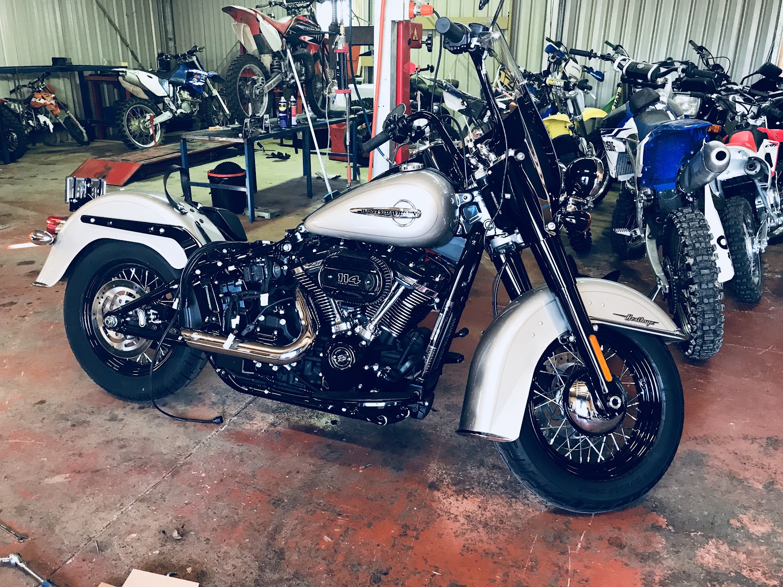 Eye candy motorcycles & Servicing