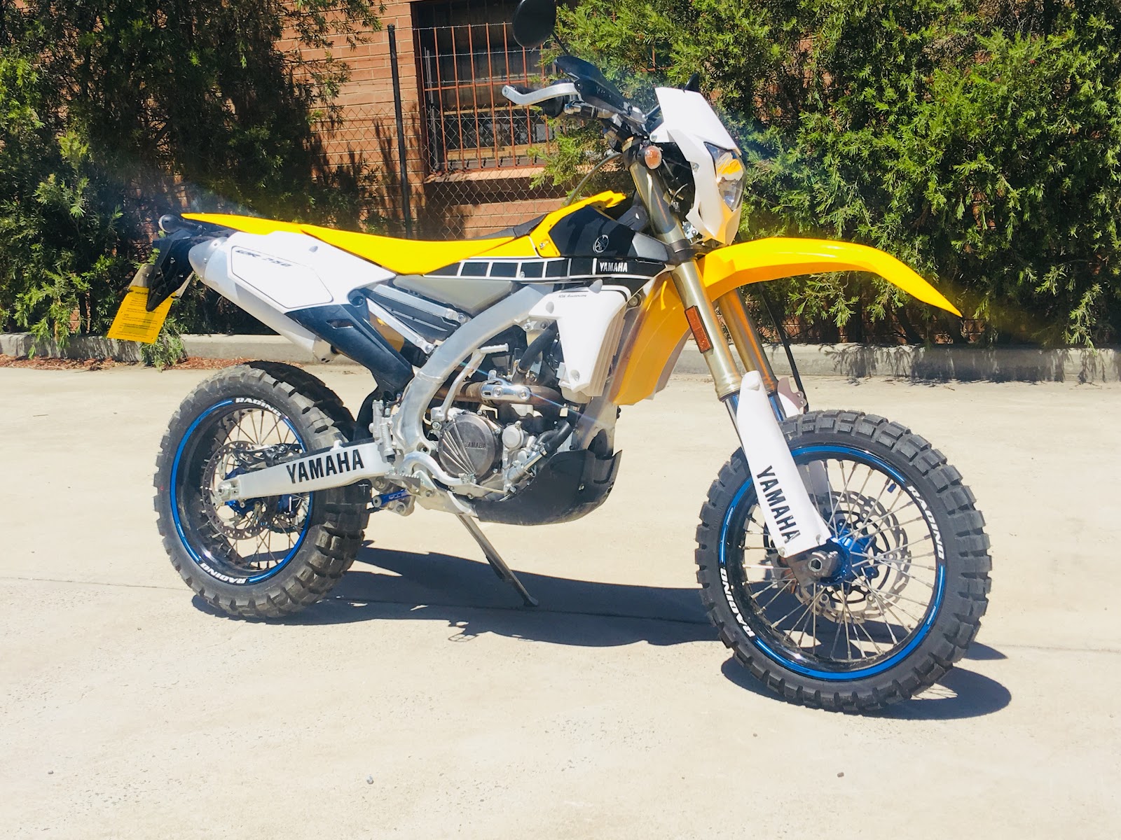 Eye candy motorcycles & Servicing