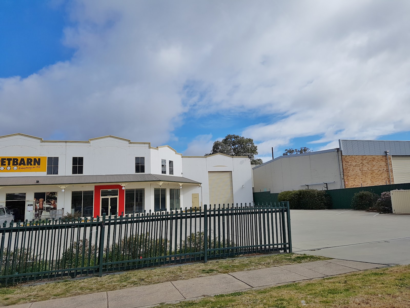 Petbarn Goulburn