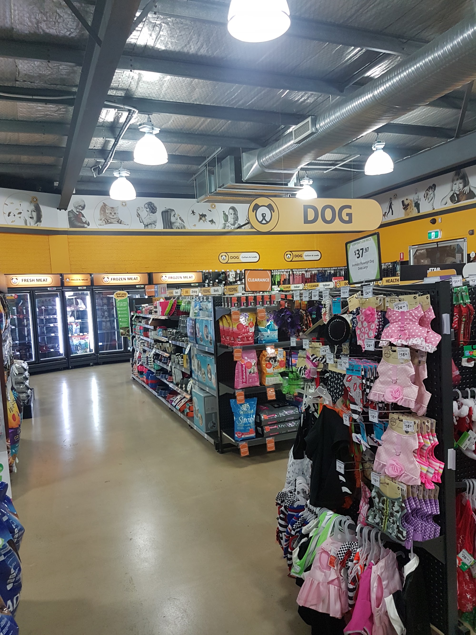Petbarn Weston