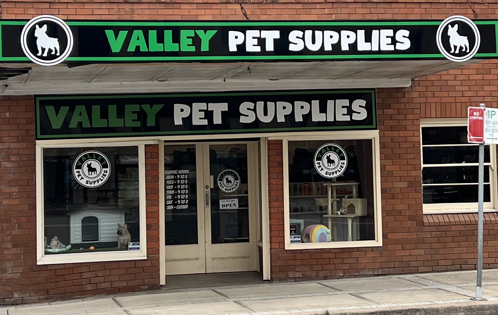 Valley Pet Supplies — Pet Groomers