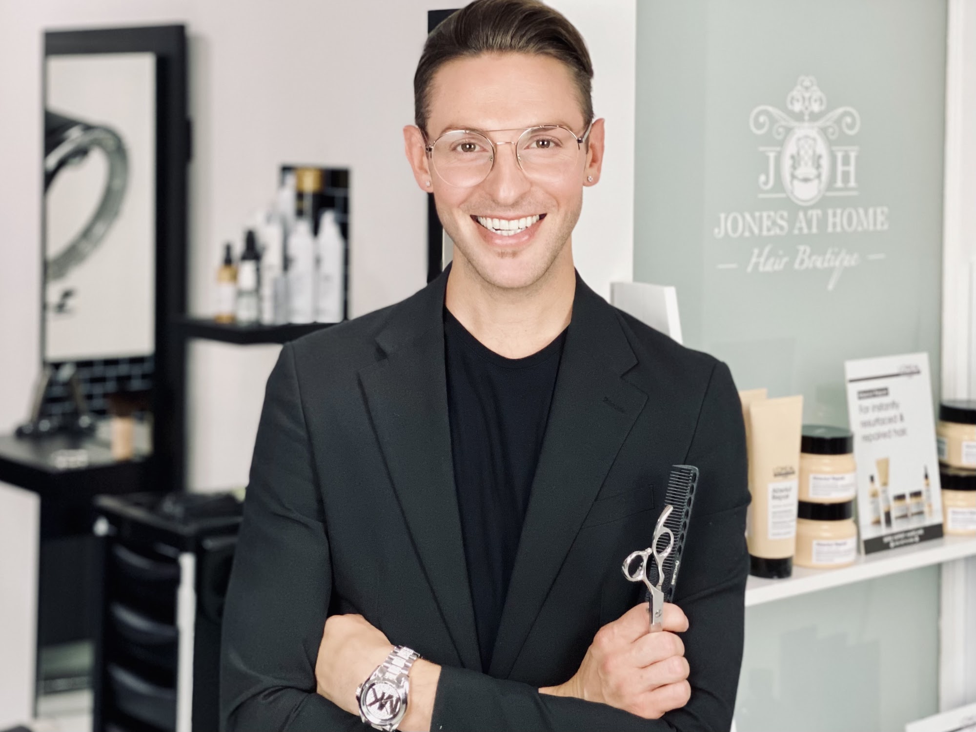 Jones at Home Hair Boutique — Pet Groomers