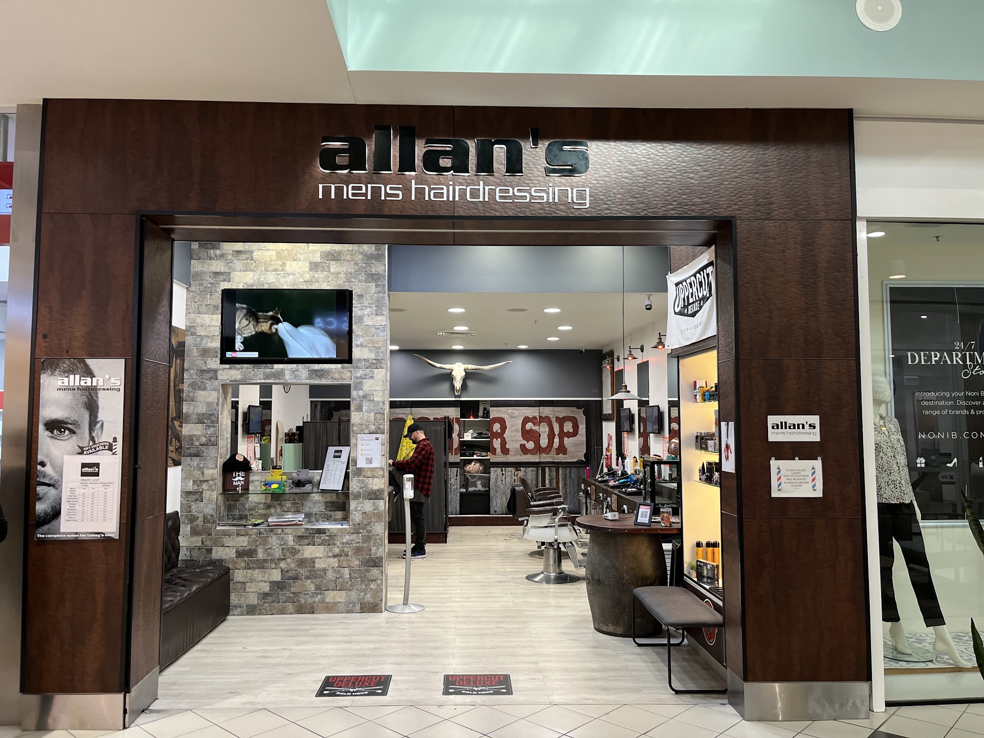 Allan's Mens Hairdressing — Pet Groomers