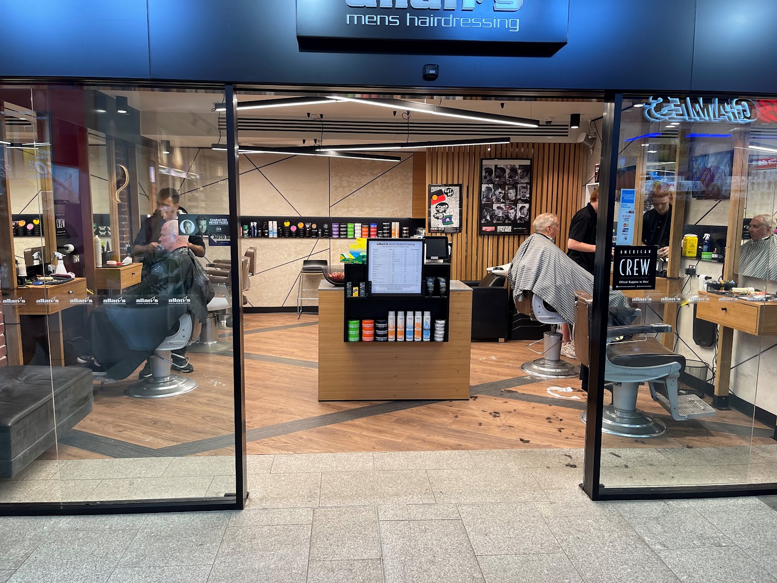 Allan’s Men’s Hairdressing