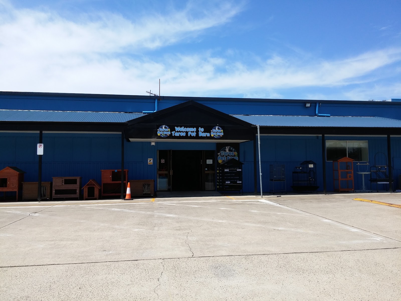 Taree Pet Barn — Pet Groomers