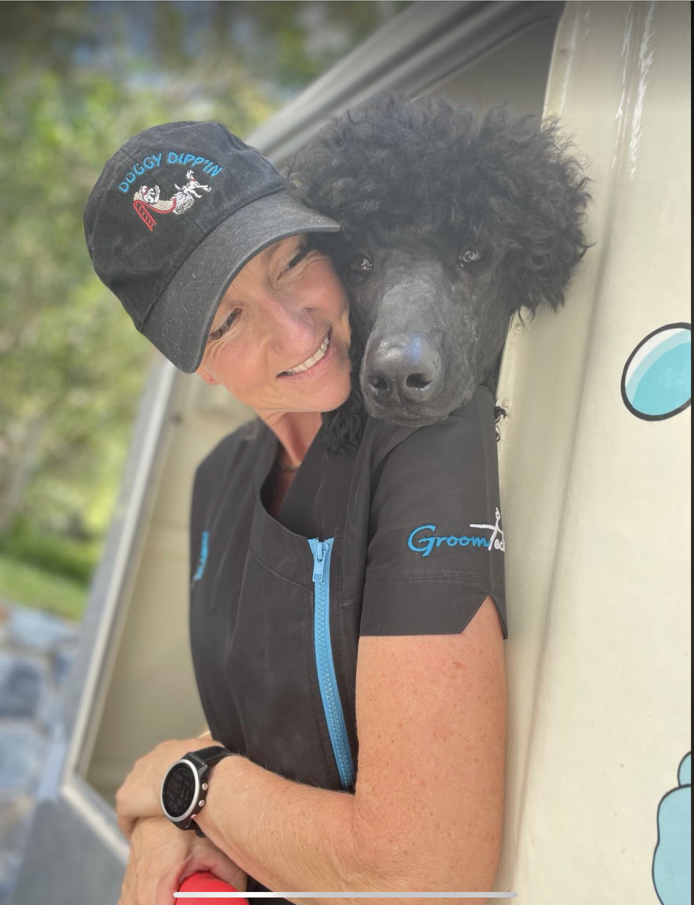 Doggy Dippin Mobile Dog Wash & Grooming