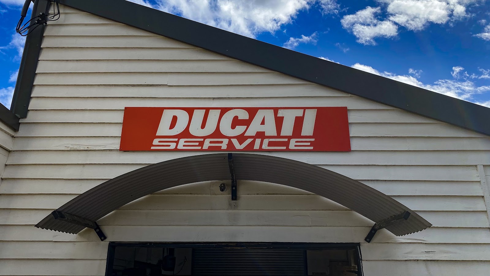 Desmo Headquarters — Motorcycle Mechanics