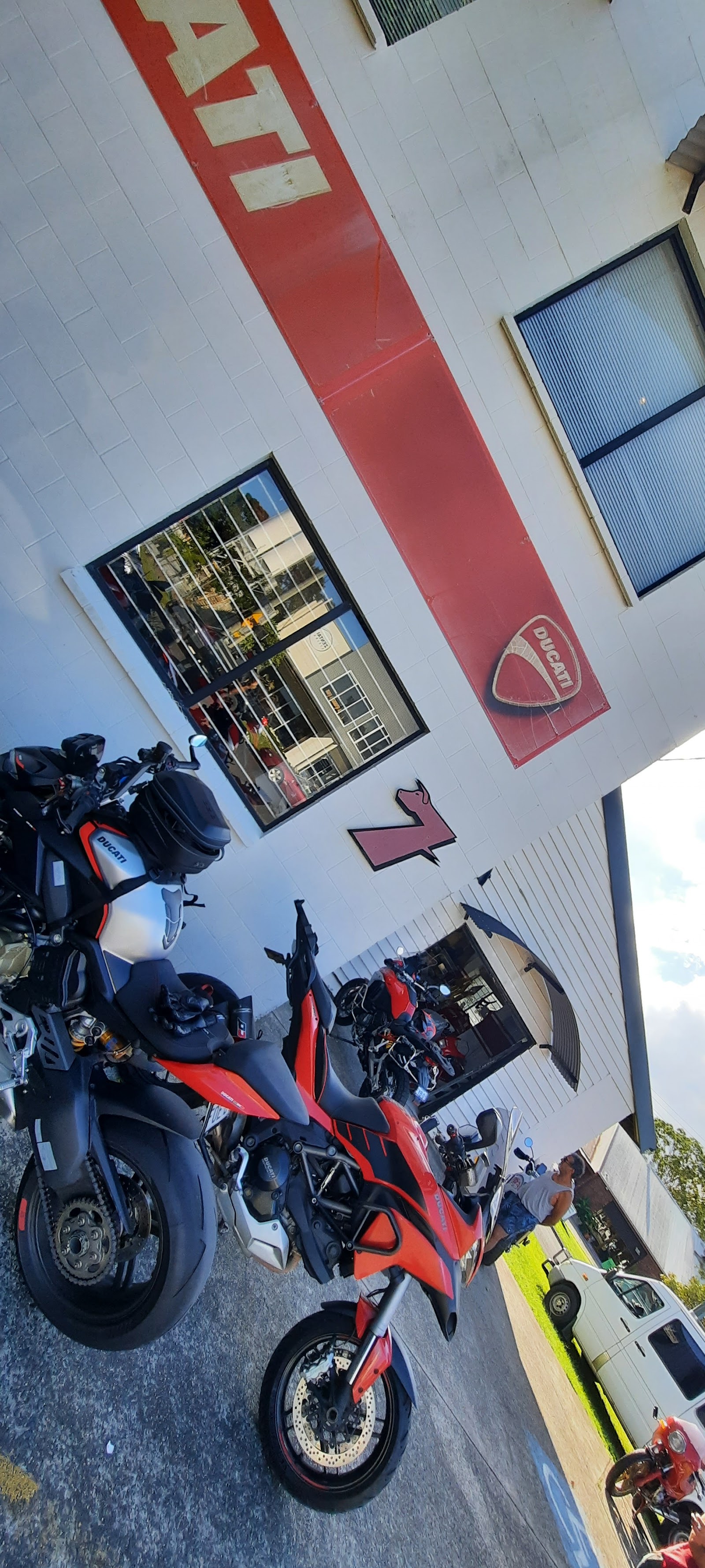 Desmo Headquarters
