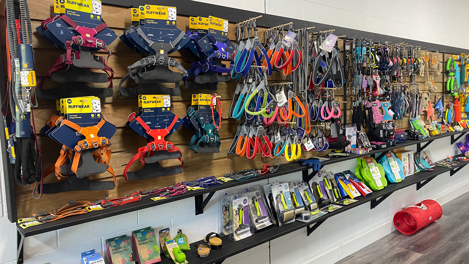 Scratch and Sniff — Pet Groomers