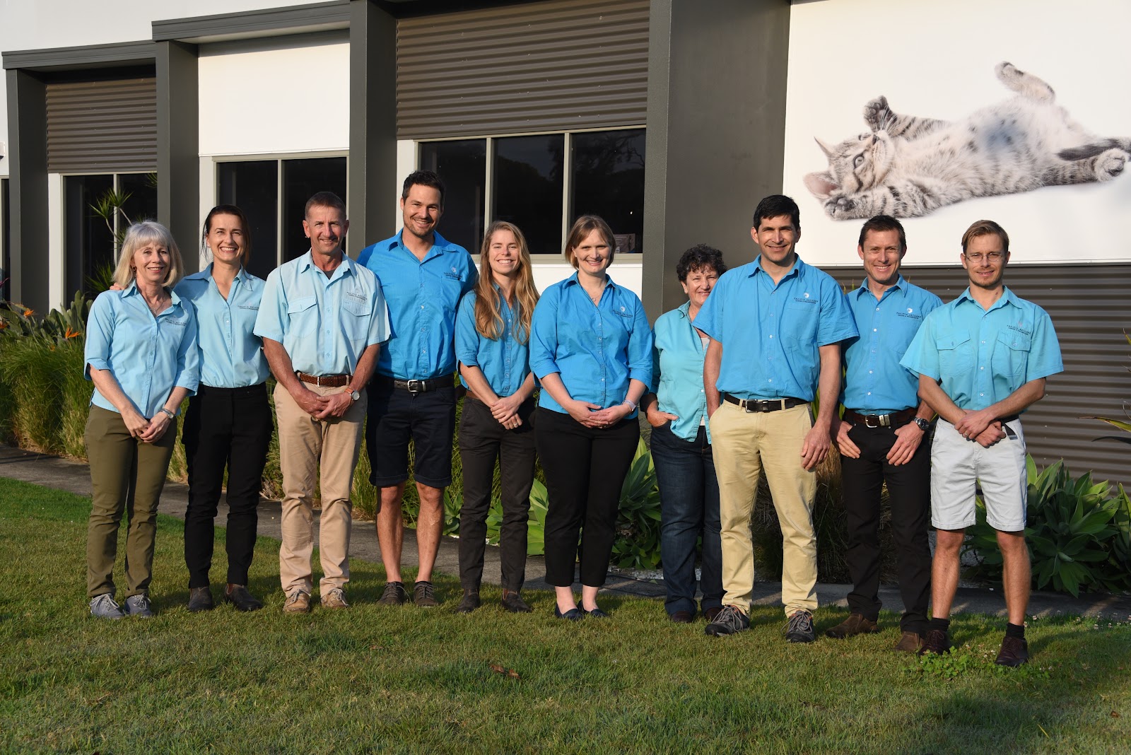Pacific Vetcare Woolgoolga Stephen Deist, Kelly Griffin, Grace Miles, Tiffany Sullivan, Mohna Mahadevan
