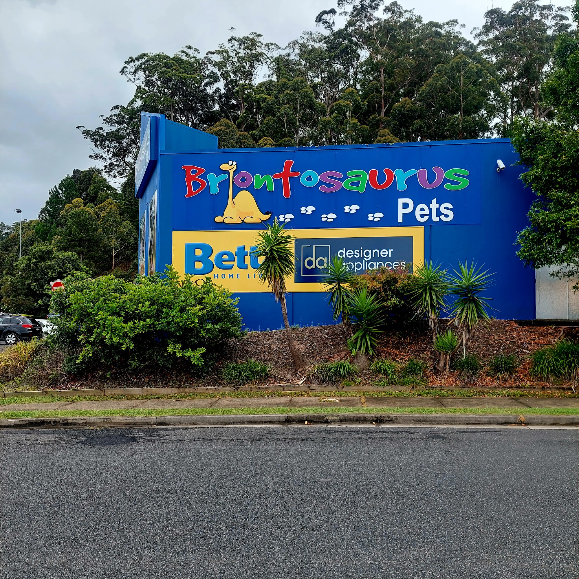 Brontosaurus — Pet Groomers