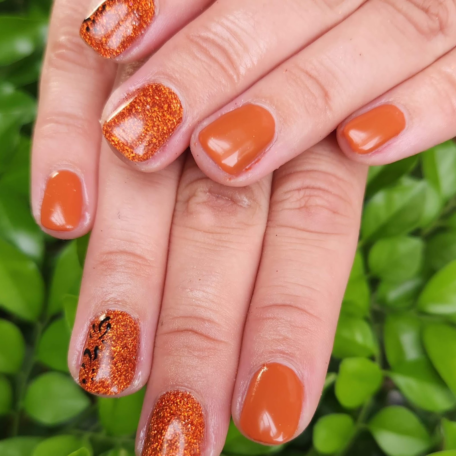Kellies Custom Claws and Sparkle by Kellie south west rocks