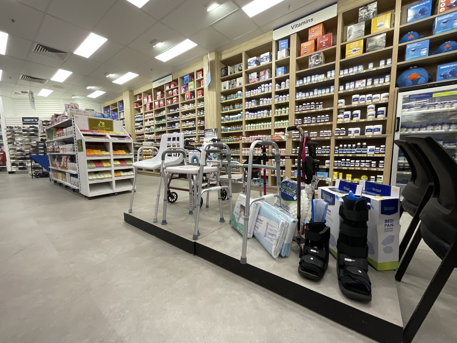 Blooms The Chemist - South West Rocks