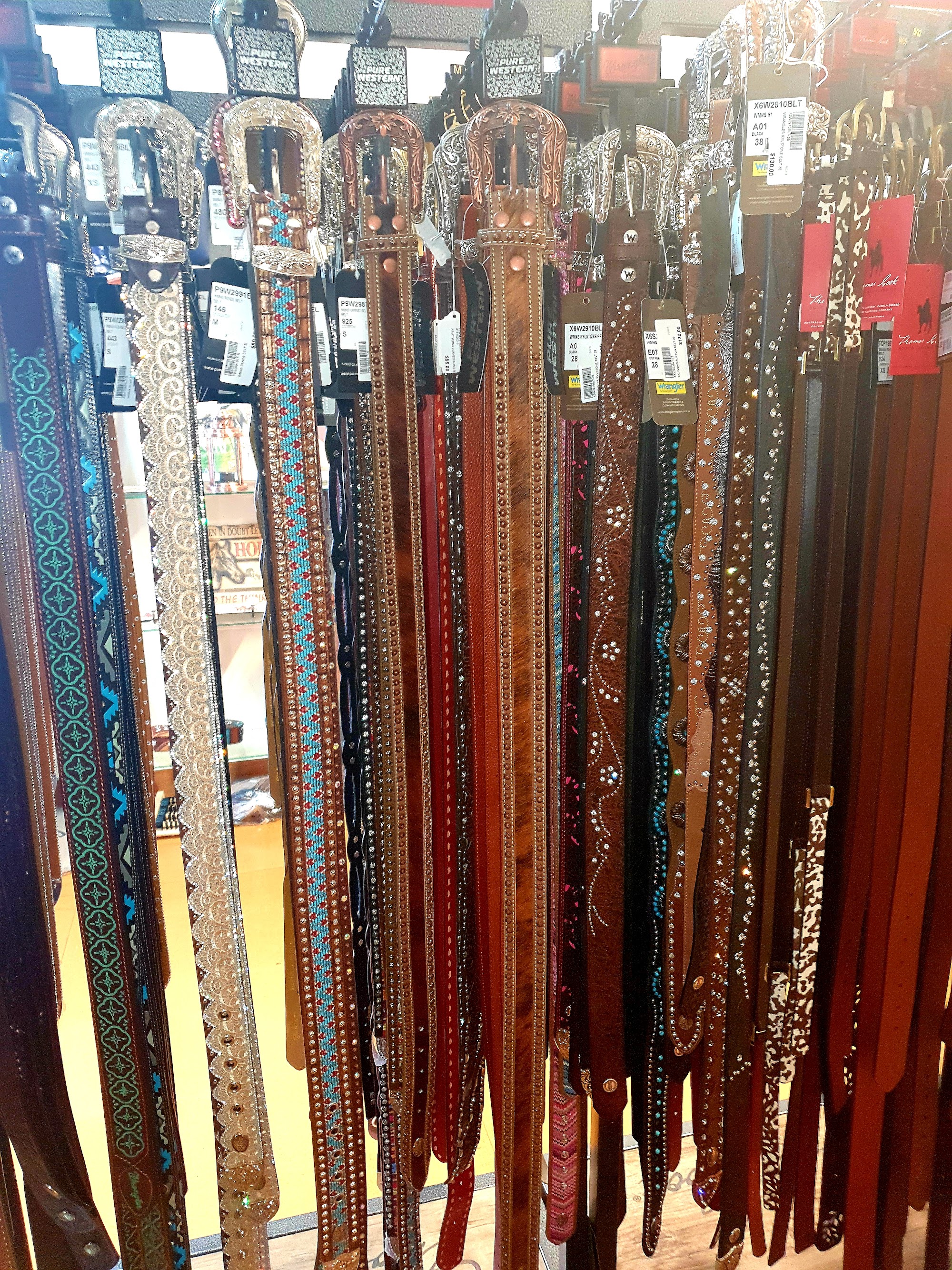 Bakers Barn Saddlery — Pet Groomers